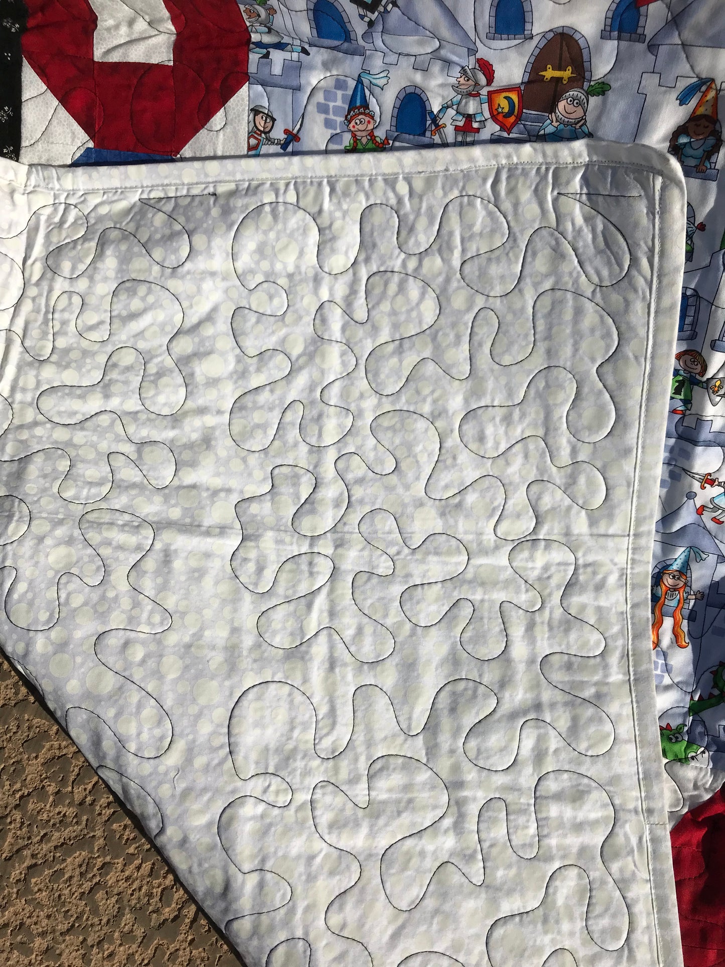 "Castle Teething Ring" - Lap Quilt
