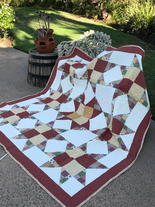 "Country Star" - Lap Quilt